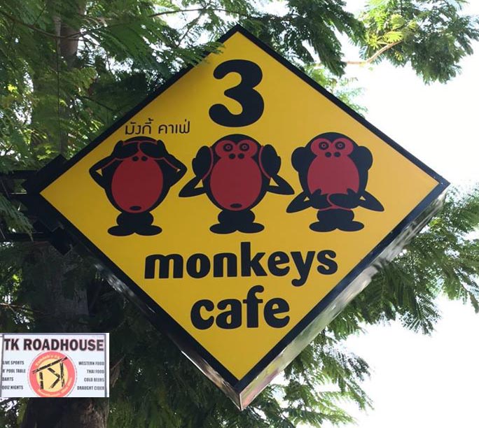 3 monkey's Cafe Khao Takiab